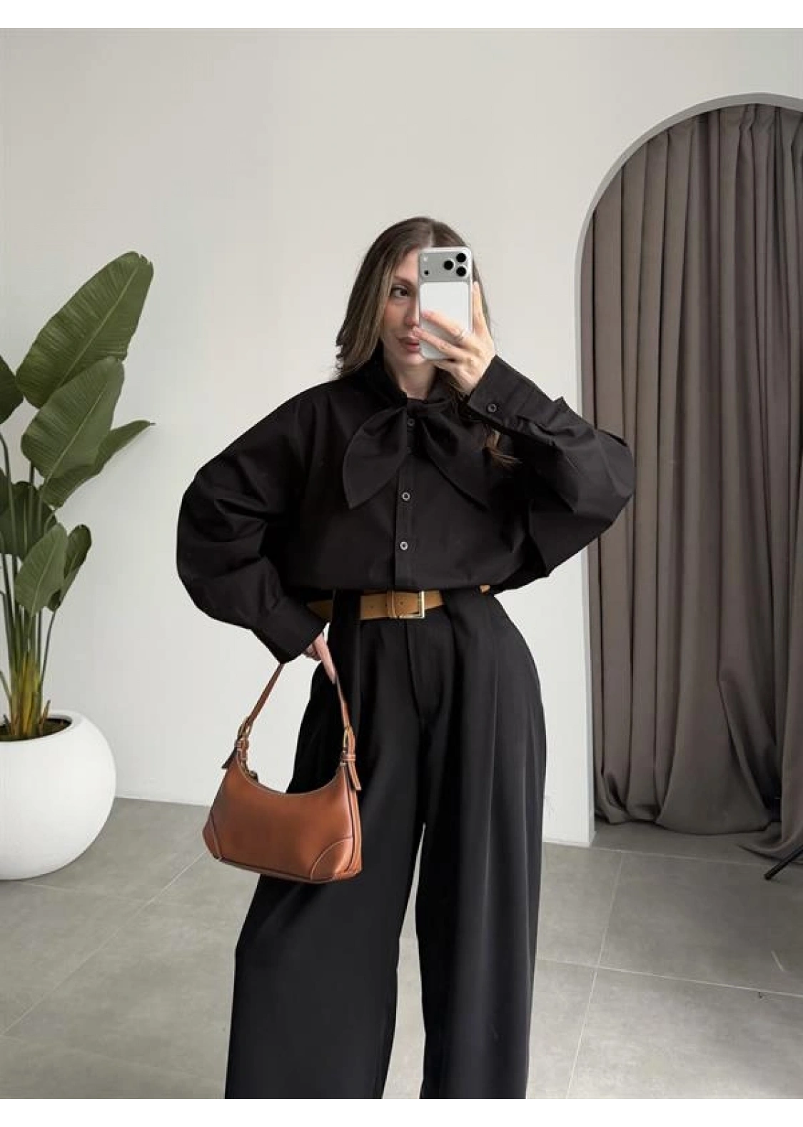 Fiyonklu Tasarım Poplin Siyah Poplin Gömlek