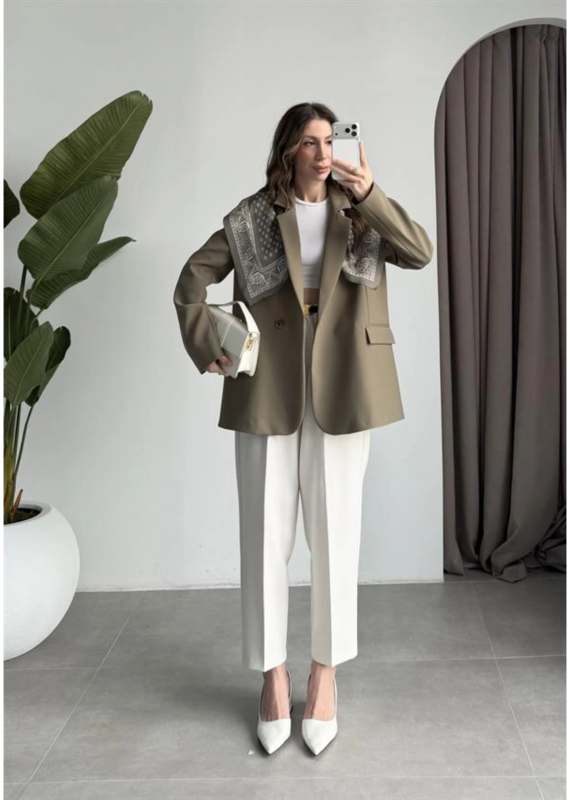 Fular Detaylı Astarlı Haki Blazer Ceket