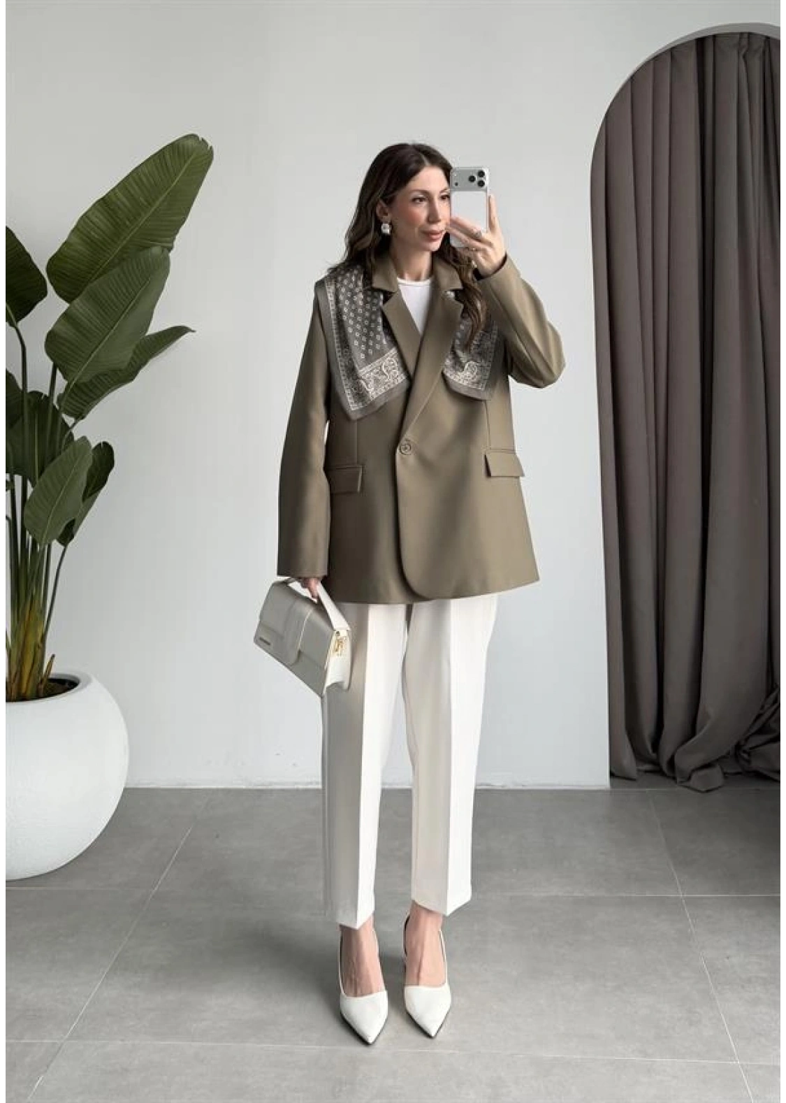 Fular Detaylı Astarlı Haki Blazer Ceket