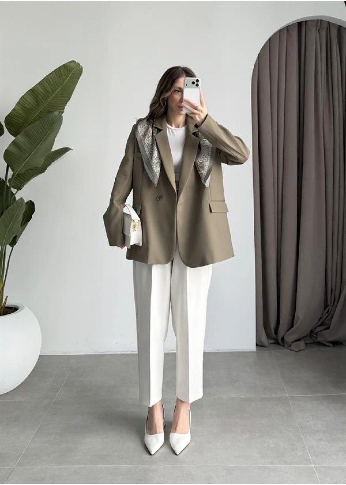 Fular Detaylı Astarlı Haki Blazer Ceket