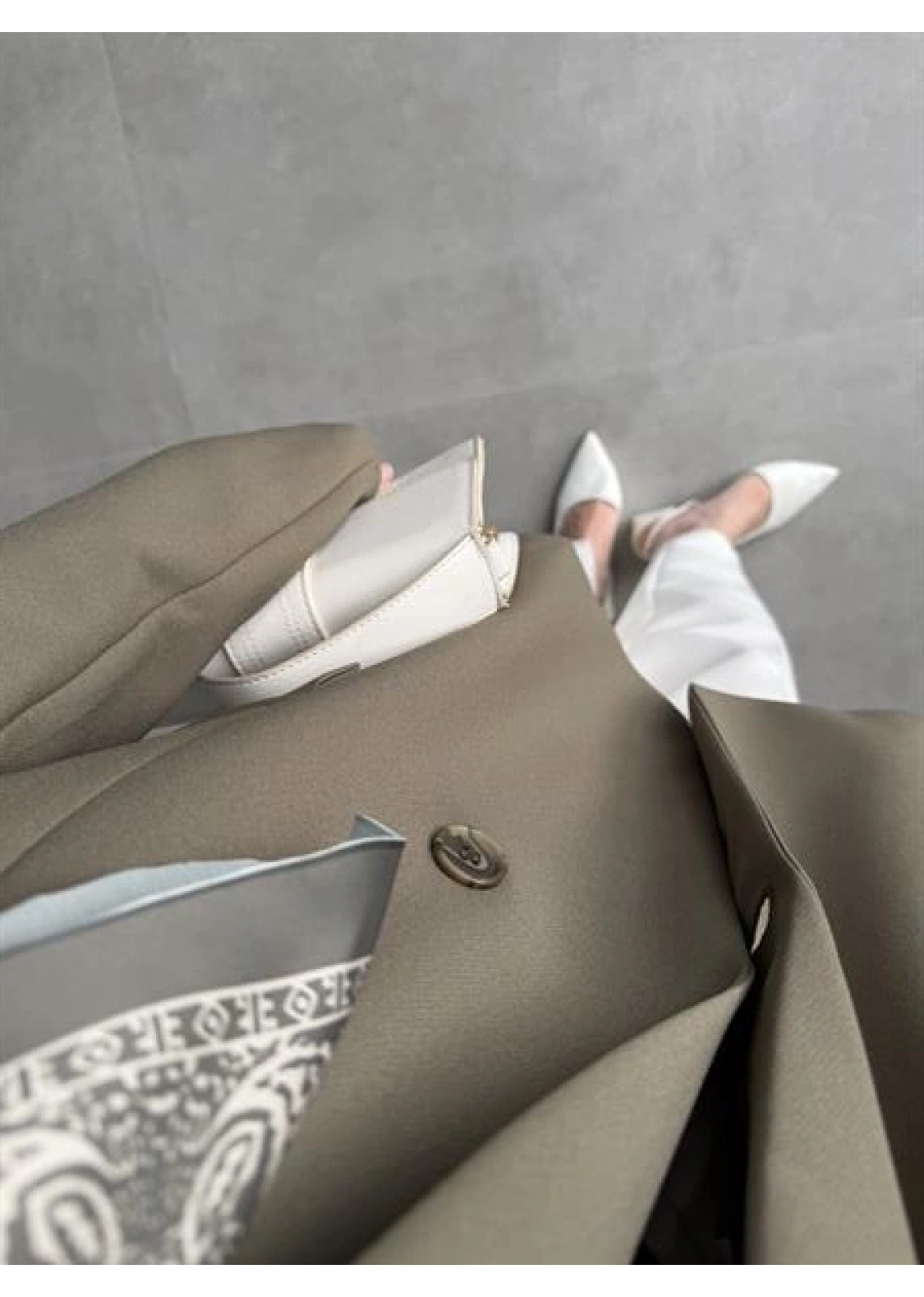 Fular Detaylı Astarlı Haki Blazer Ceket