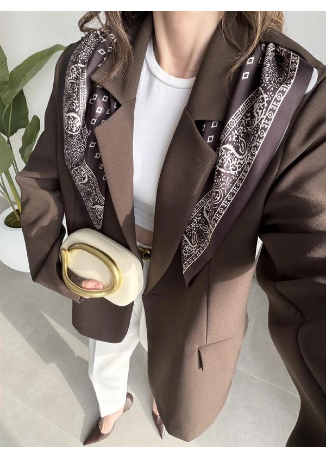 Fular Detaylı Astarlı Kahve Blazer Ceket