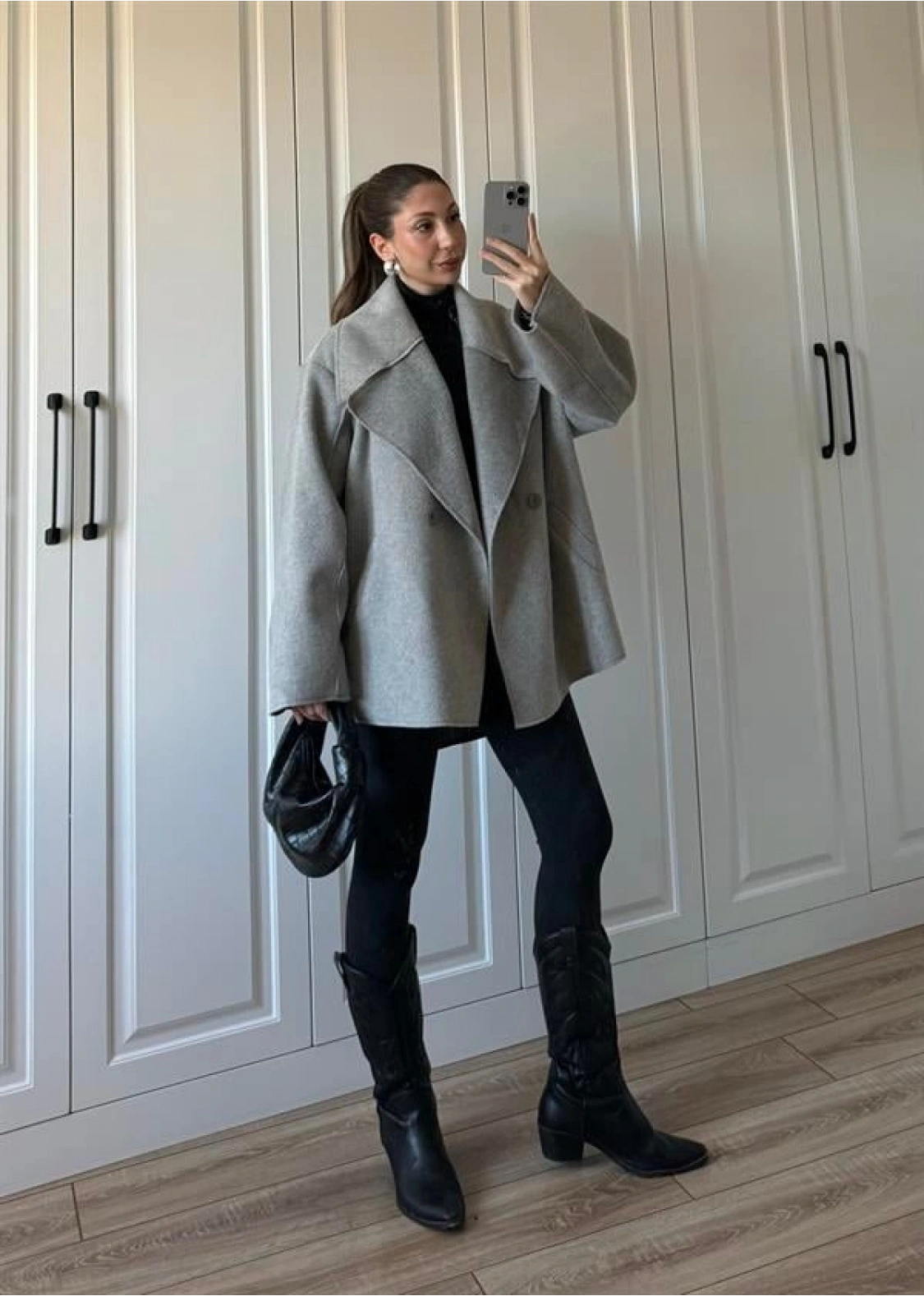 Geniş Yaka Oversize Gri Kaban