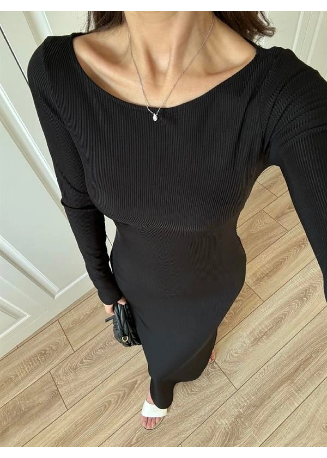 Geniş Yaka Siyah Fitilli Basic Uzun Elbise