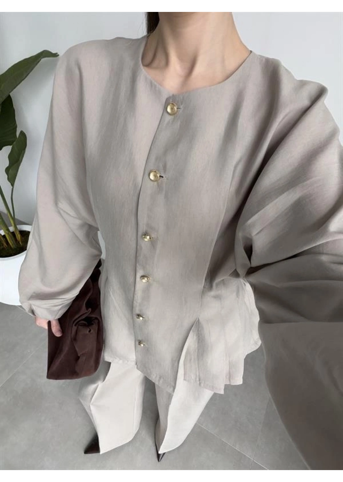 Gold Düğmeli Pile Detaylı Vizon Takım