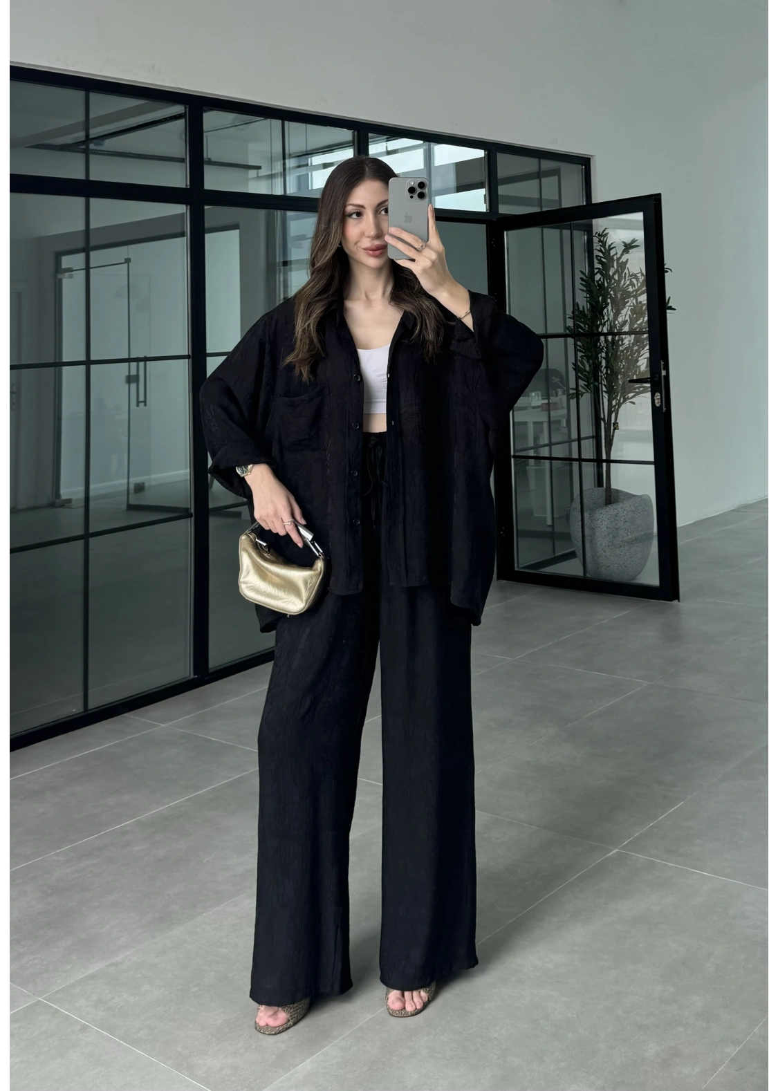İthal Kumaş Desenli Oversize Siyah Gömlek Takım