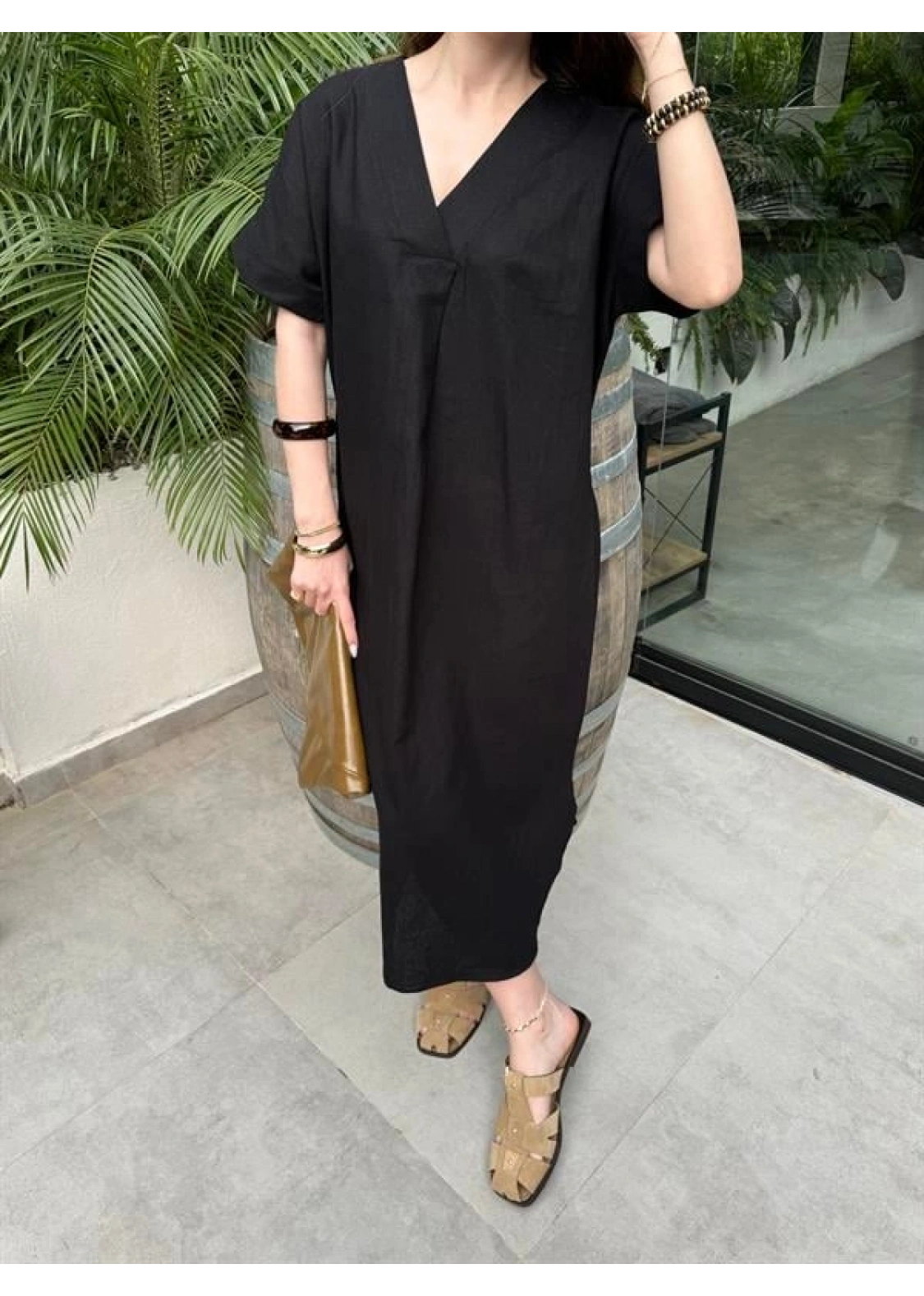 Keten V Yaka Basic Siyah Elbise