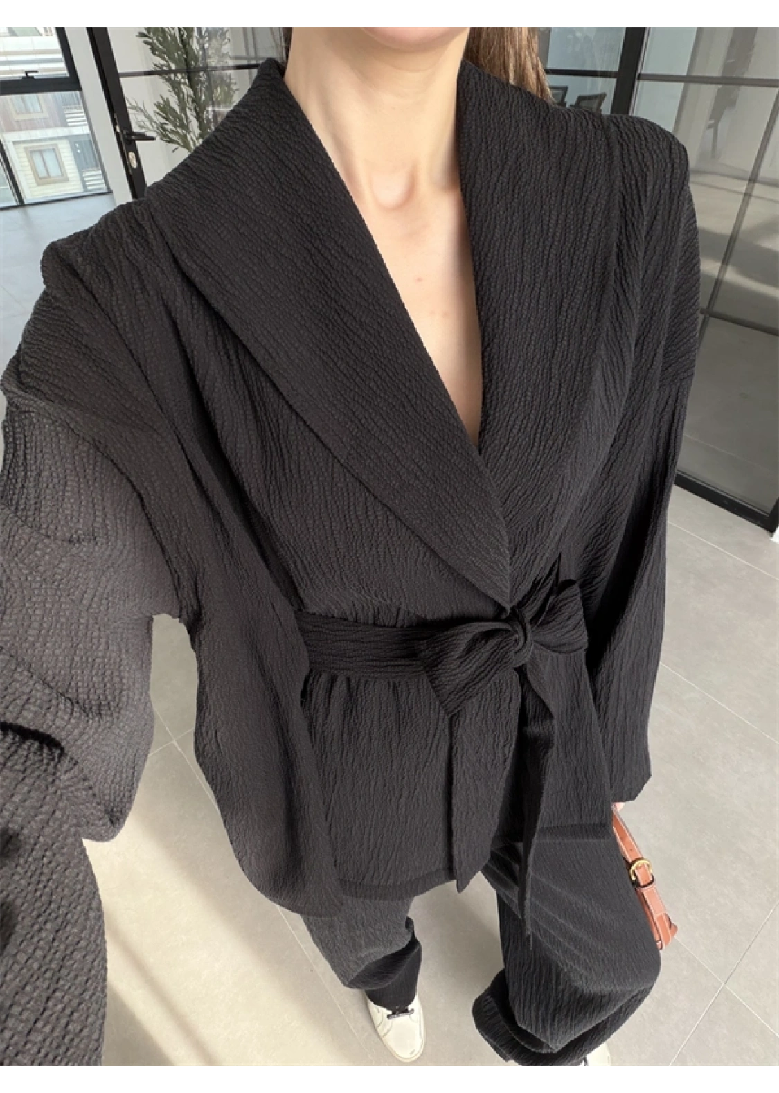 Krinkıl Bağlamalı Siyah Takım