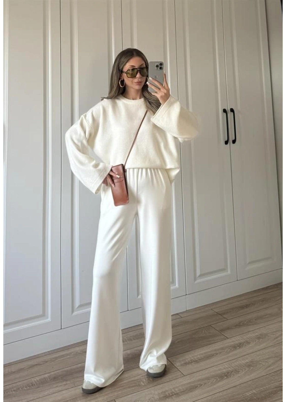 Lia Ekru Pinterest Kazak