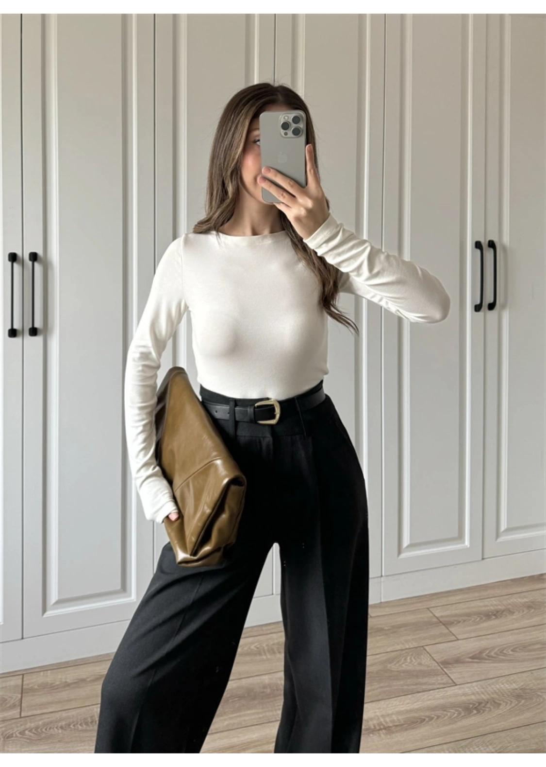 Likralı Uzun Kol Beyaz Body