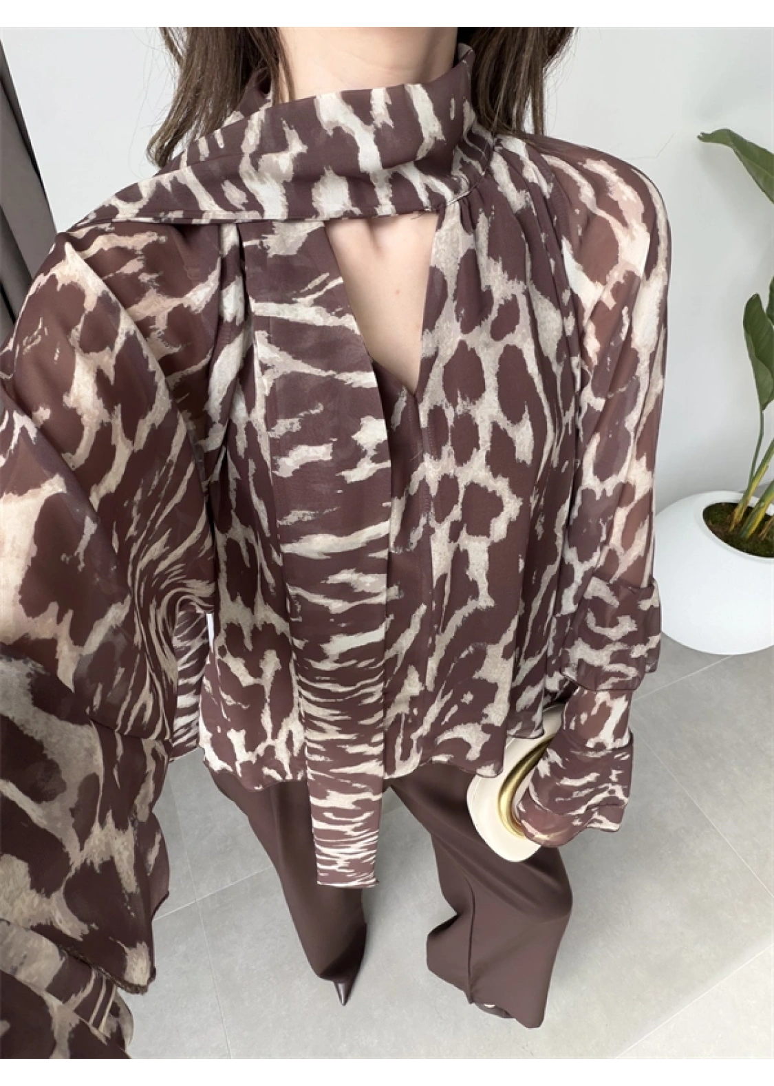 Lily Kahve Desenli Tül Bluz