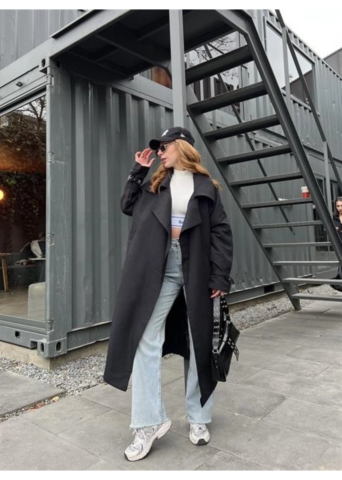 Mango Model Oversize Siyah Trençkot