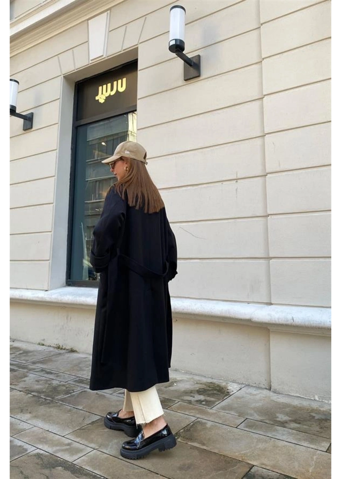 Mango Model Premium Kuşaklı Siyah Oversize Kaban