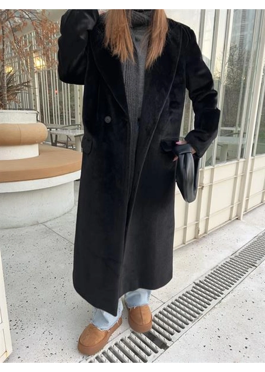 Marka Model Siyah İthal Tüylü Uzun Kaban