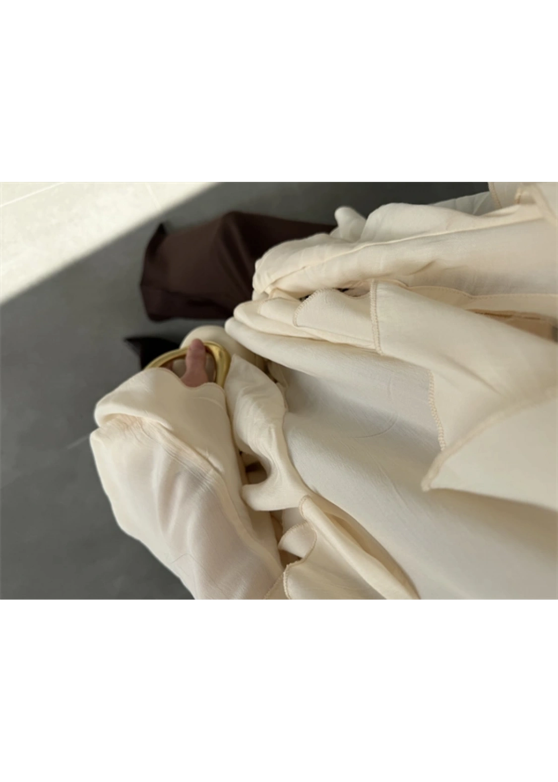 Milano Fırfırlı Ekru Tül Bluz