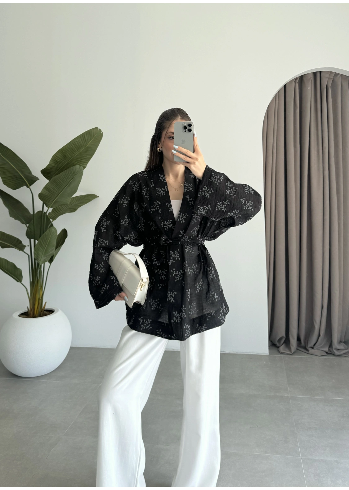 Nakış Baskılı Kuşaklı Siyah Kimono