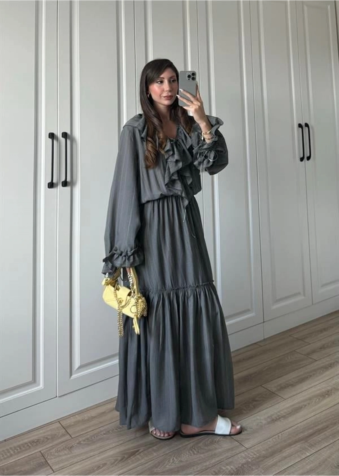 Önü Volanlı Antrasit Viral Elbise