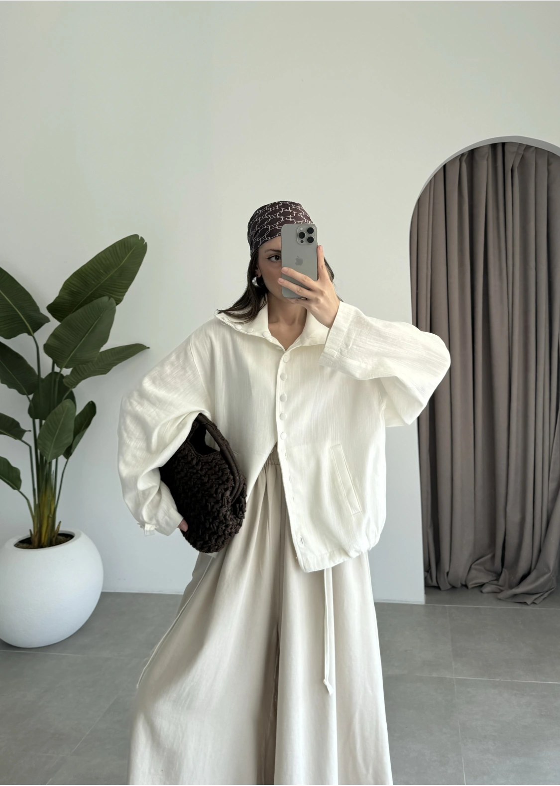 Oversize Düğme Detaylı Keten Beyaz Ceket