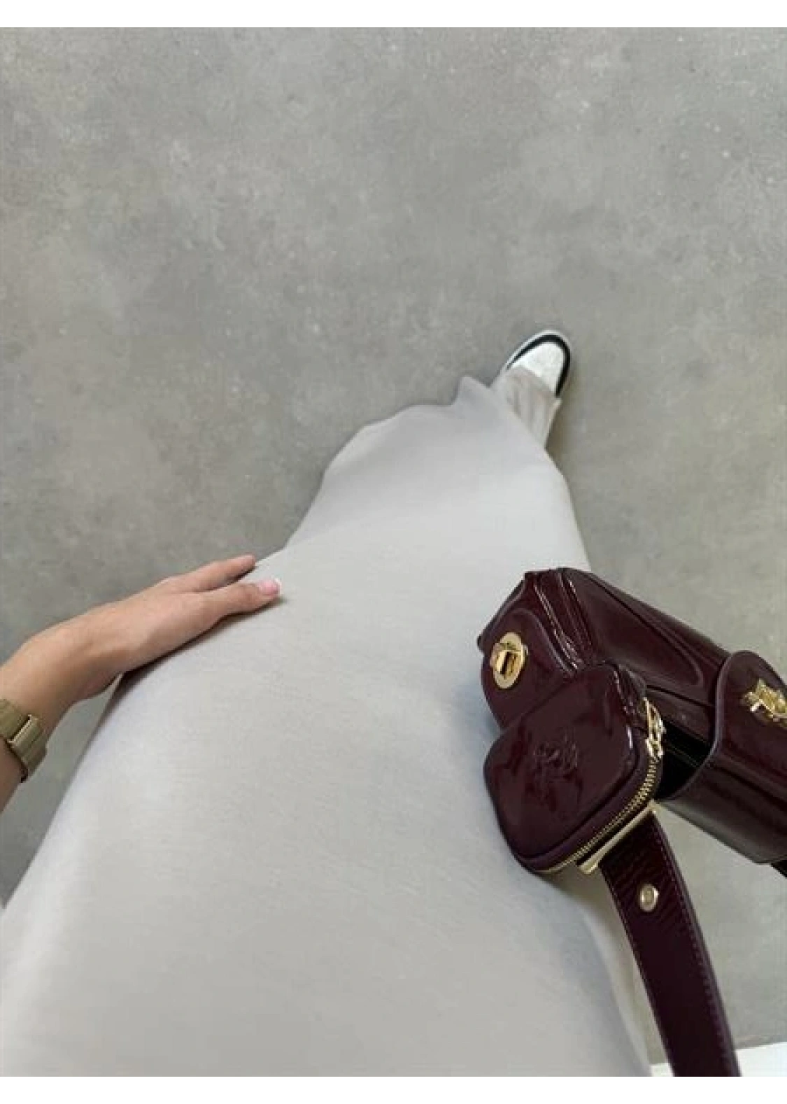 Oysh Kumaş Basic Yırtmaçlı Vizon Uzun Elbise