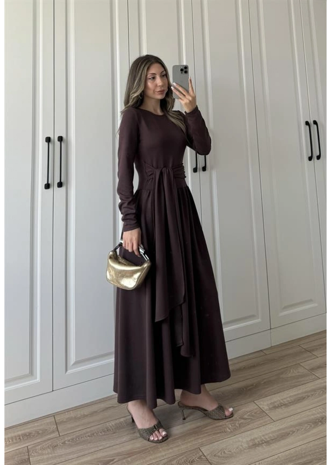 Oysh Kuşaklı Kahve Elbise