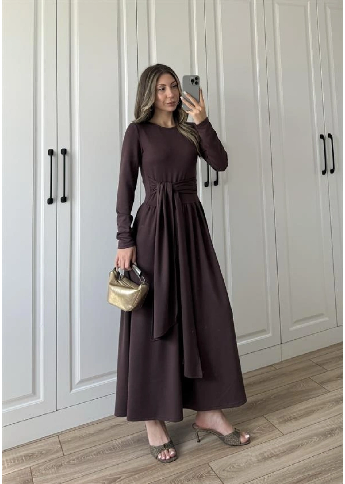 Oysh Kuşaklı Kahve Elbise