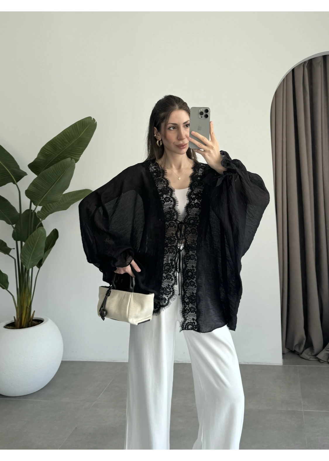 Pera Dantelli Siyah Kimono Gömlek