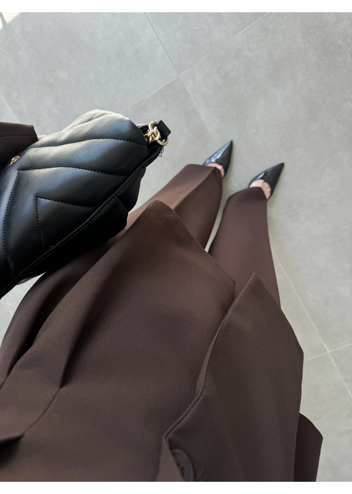Pilili Belden Oturmalı Kahve Blazer Takım