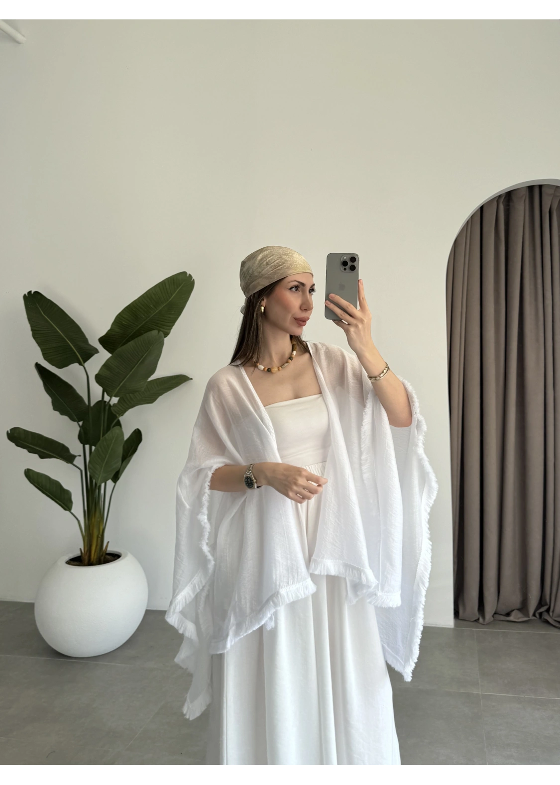 Püsküllü Kuşaklı Beyaz Kimono