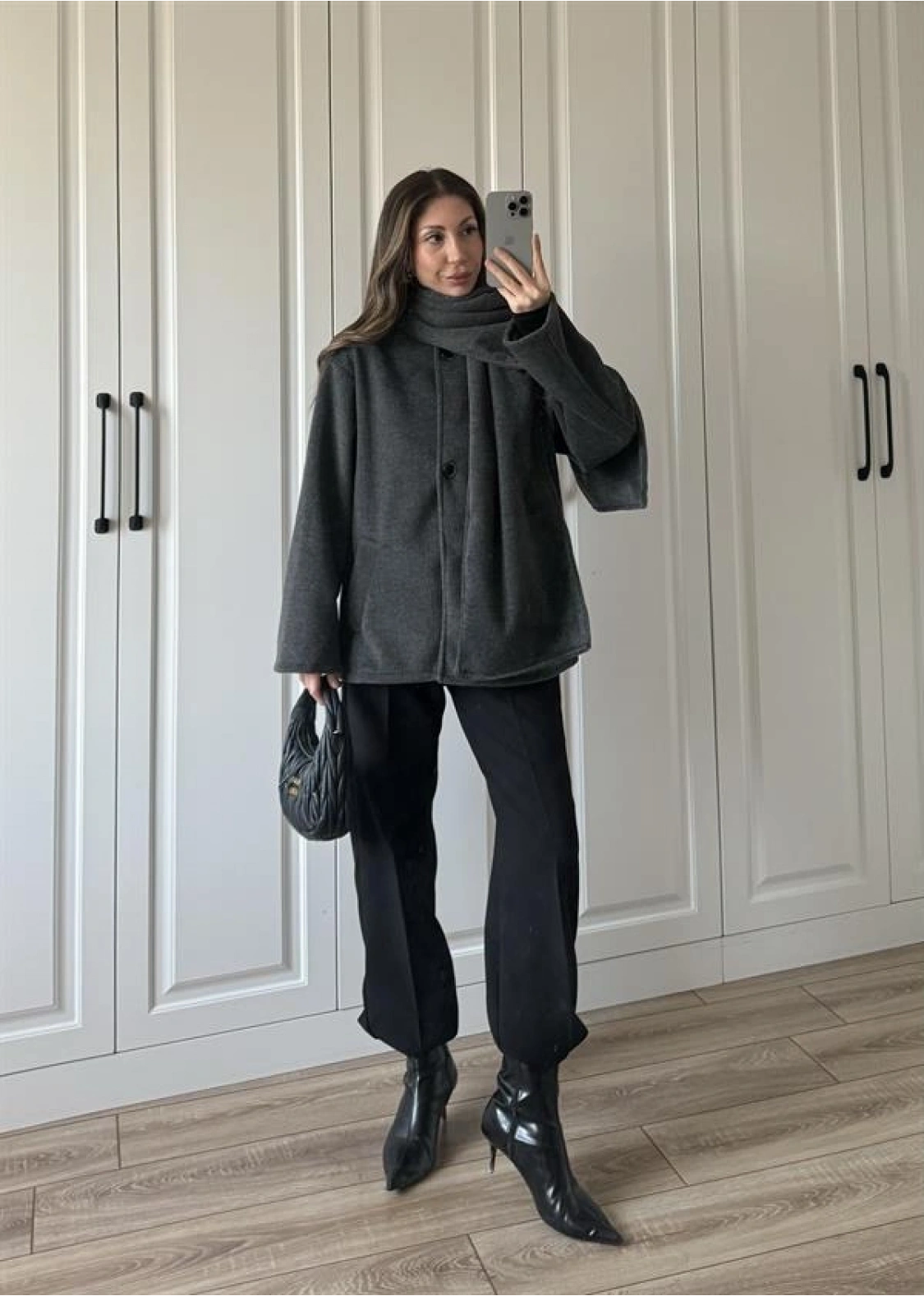 Şal Atkılı Antrasit Kaşe Ceket