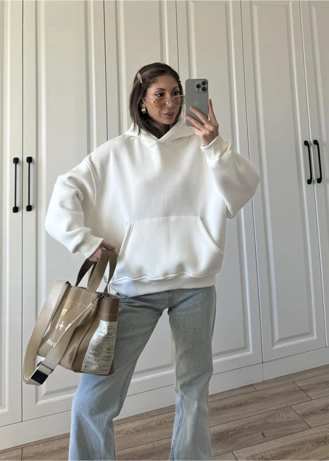 Şardonlu Oversize Beyaz Sweatshirt