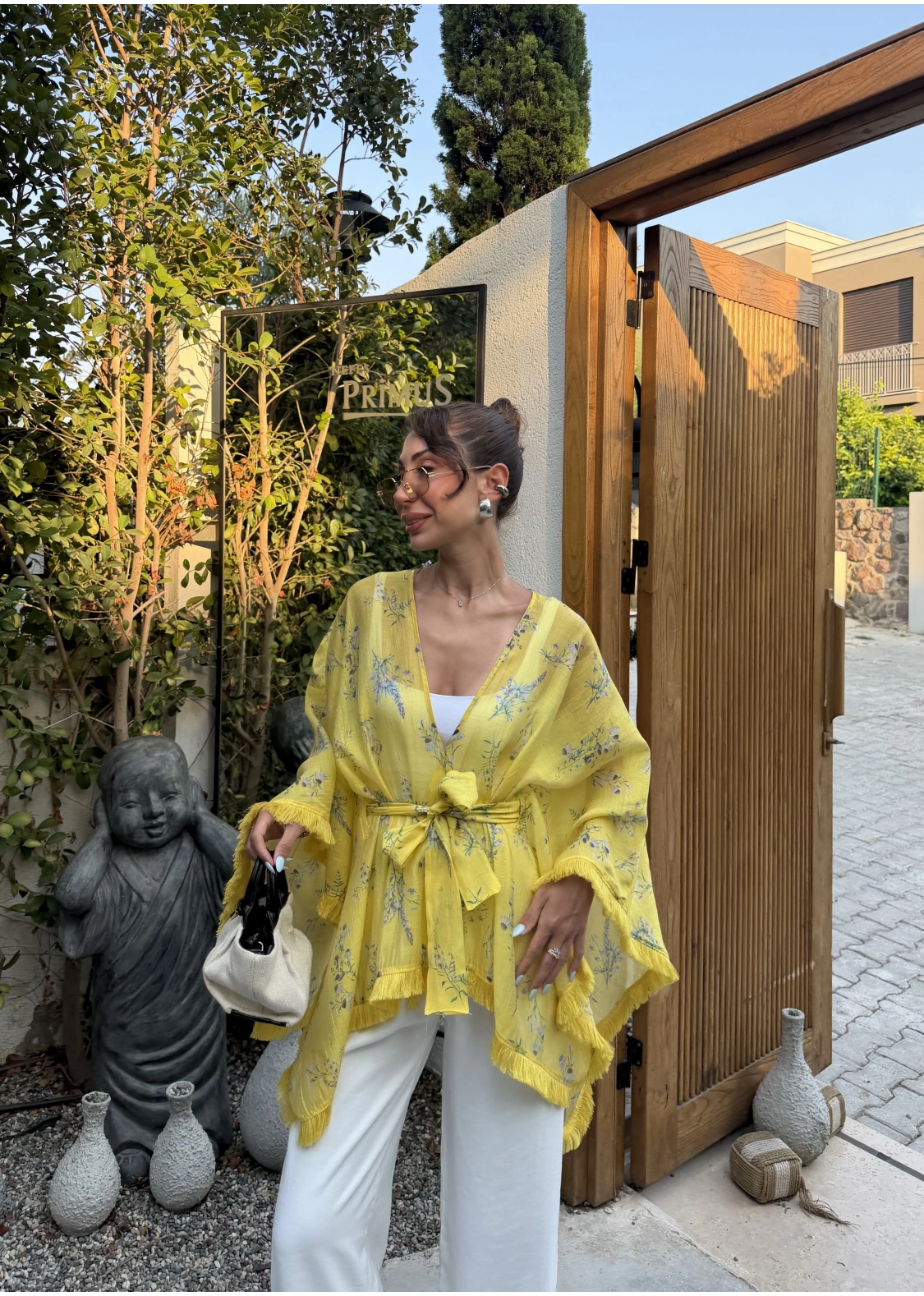 Sarı Desenli Püsküllü Kuşaklı Kimono