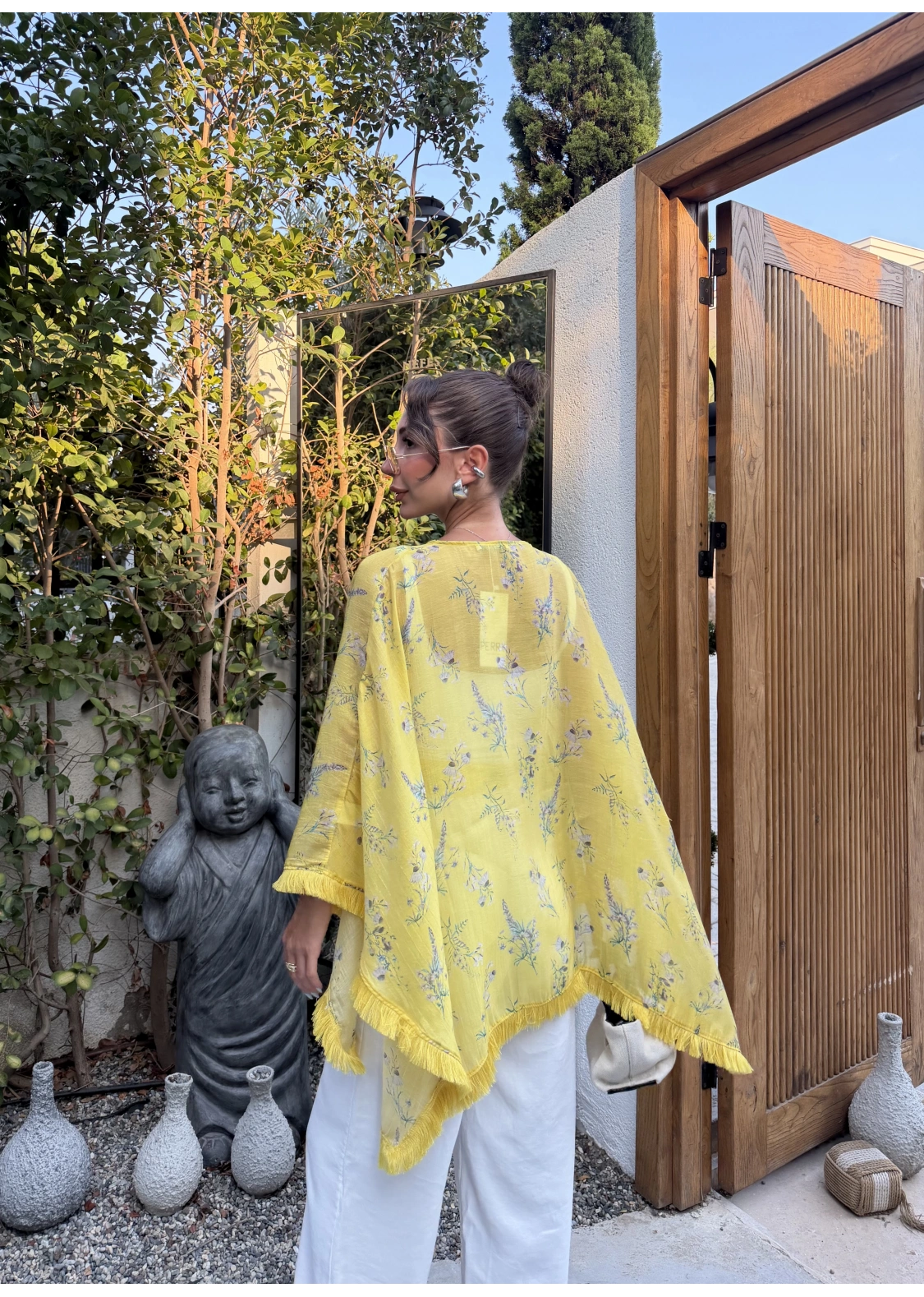 Sarı Desenli Püsküllü Kuşaklı Kimono