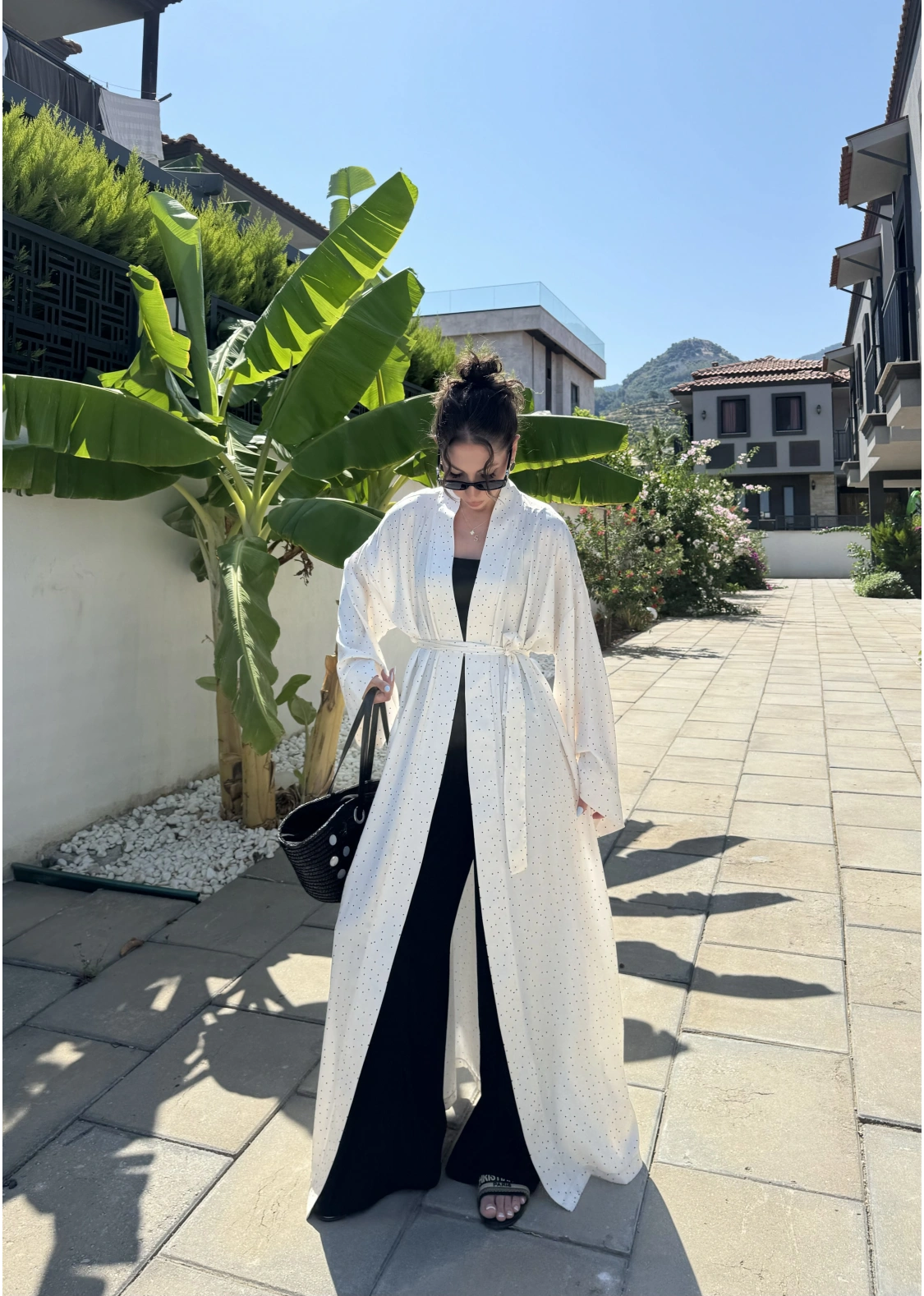 Saten Puantiyeli Uzun Beyaz Kimono