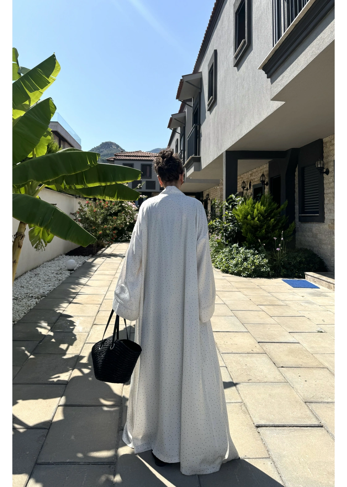 Saten Puantiyeli Uzun Beyaz Kimono