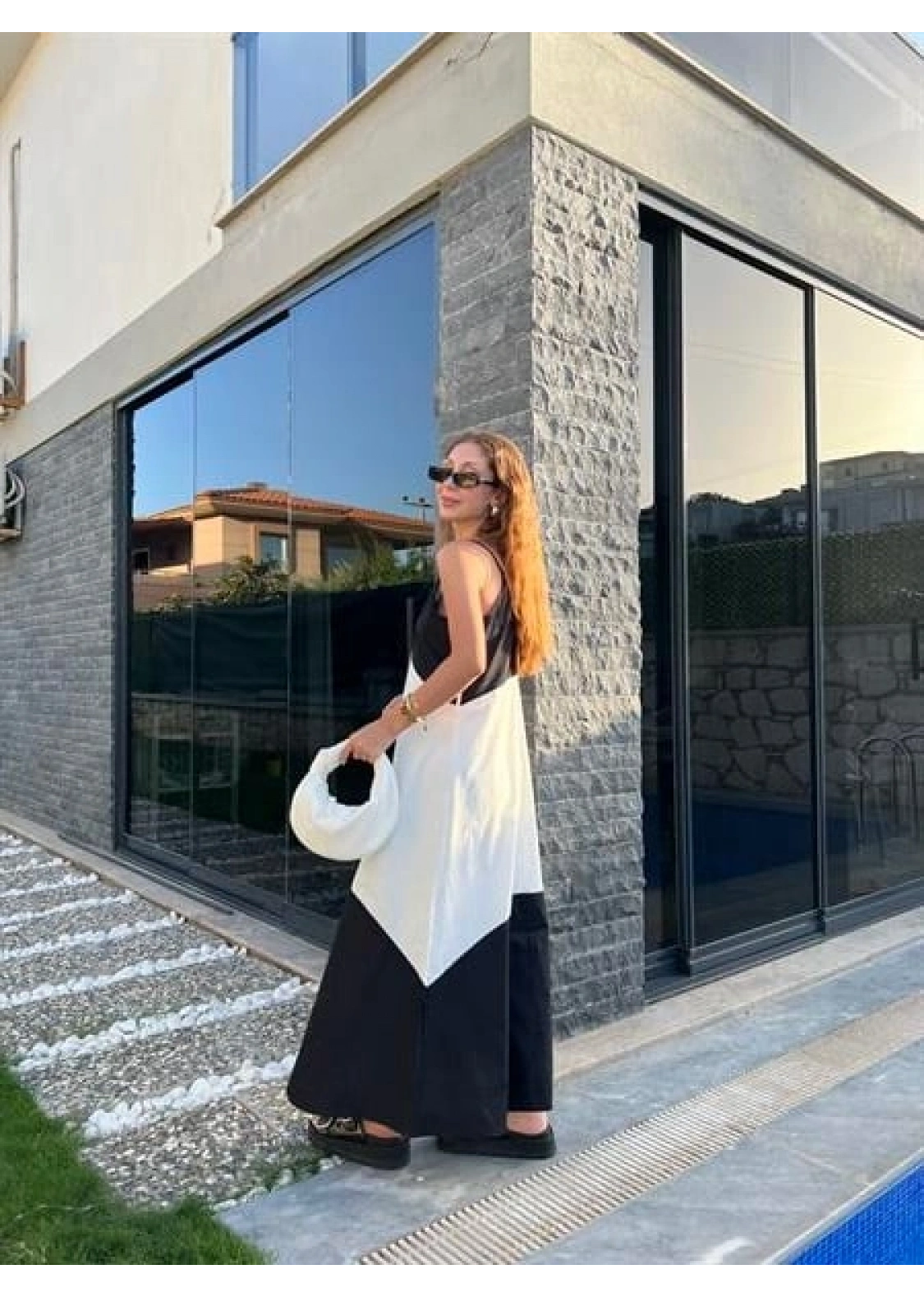 Siyah Beyaz Askılı Poplin Elbise