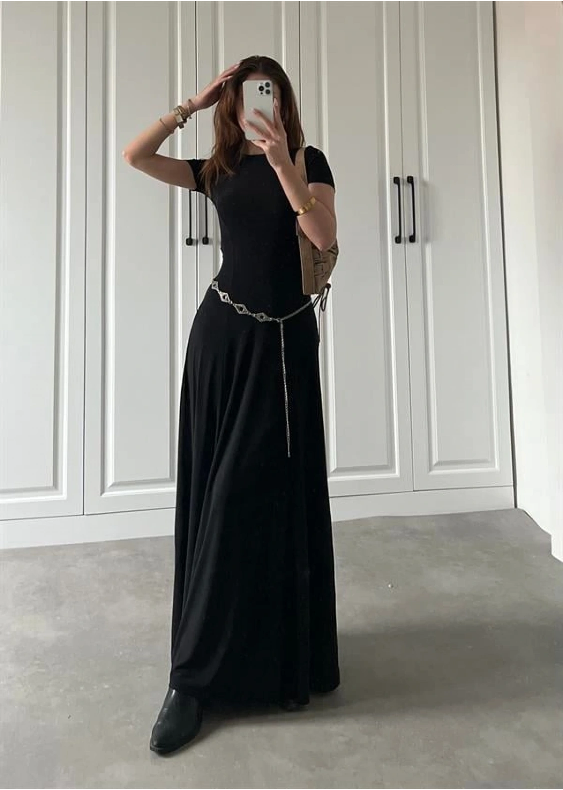 Siyah Geniş Etekli Uzun Basic Elbise