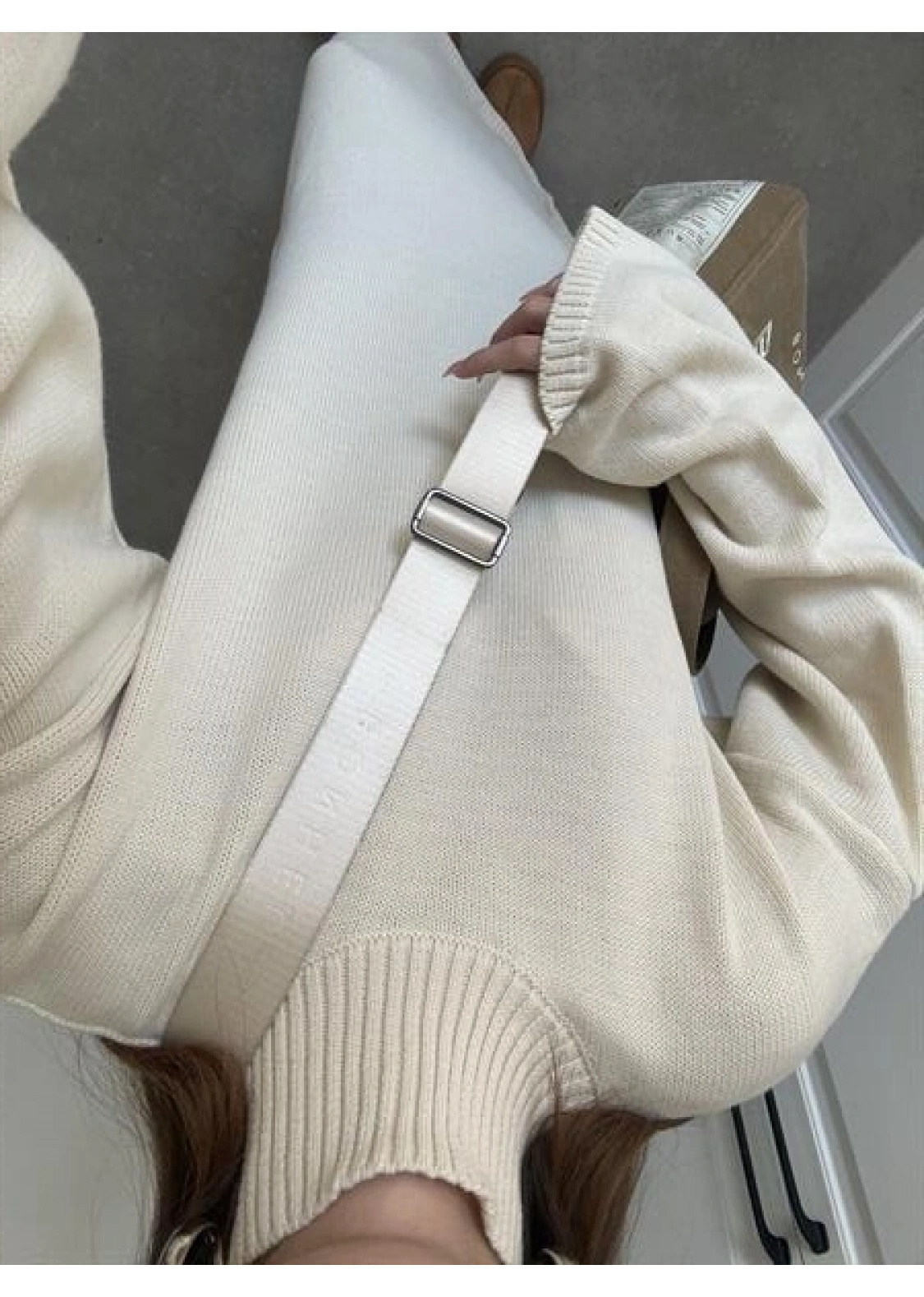 Taş Dik Yaka Oversize Triko Elbise