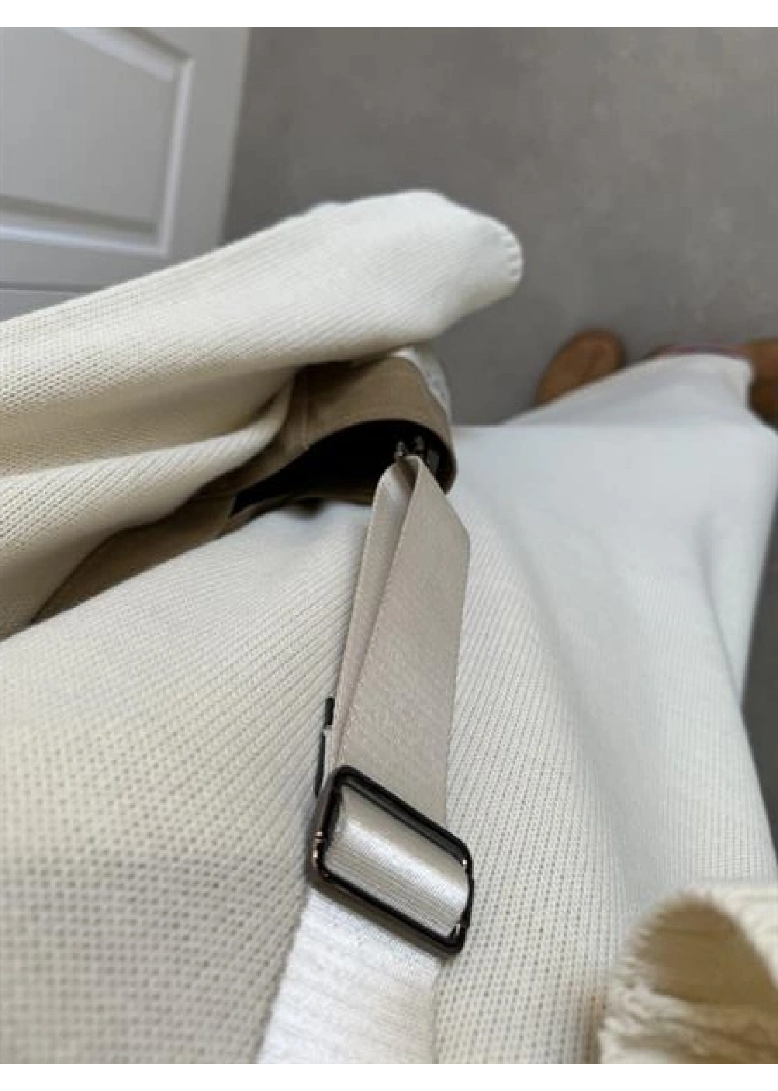 Taş Dik Yaka Oversize Triko Elbise