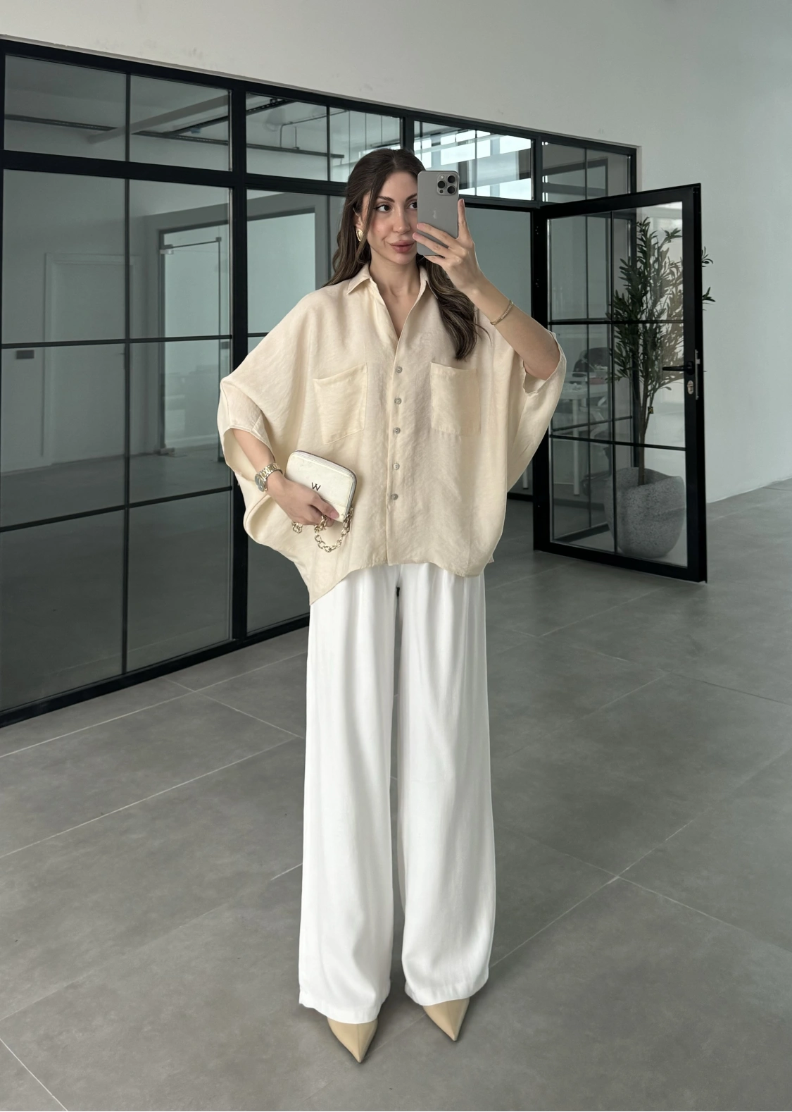 Taş Oversize V Yaka Gömlek
