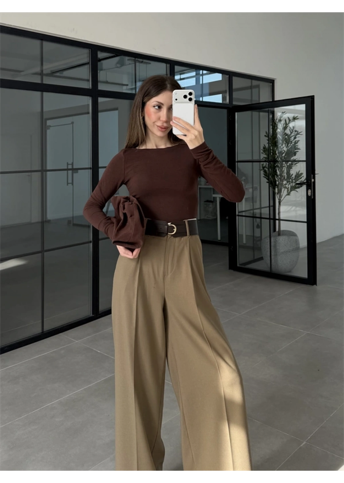 Tasarım Kemerli Vera Karamel Palazzo Pantolon