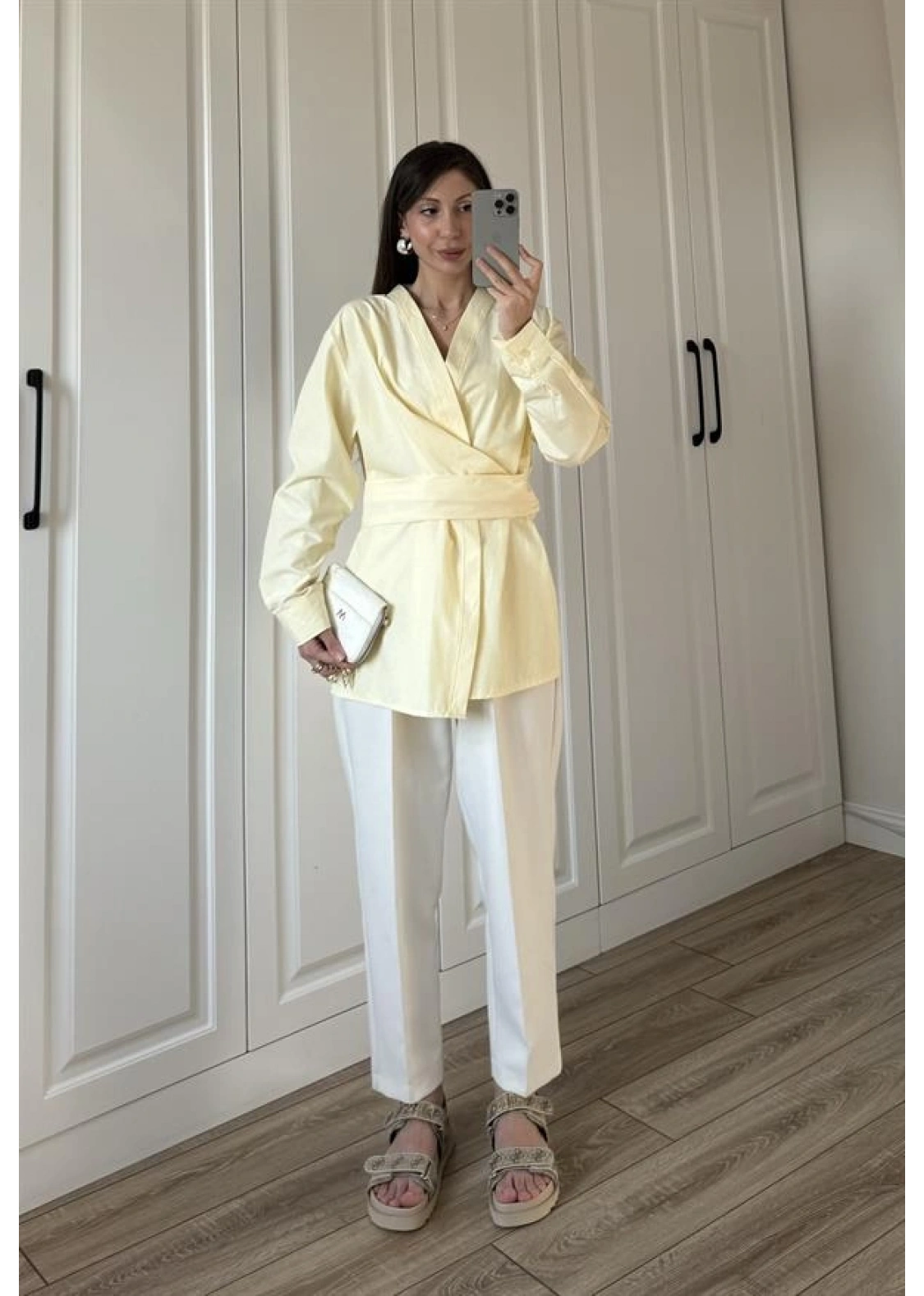 Tasarım Kuşaklı Sarı Kimono Gömlek