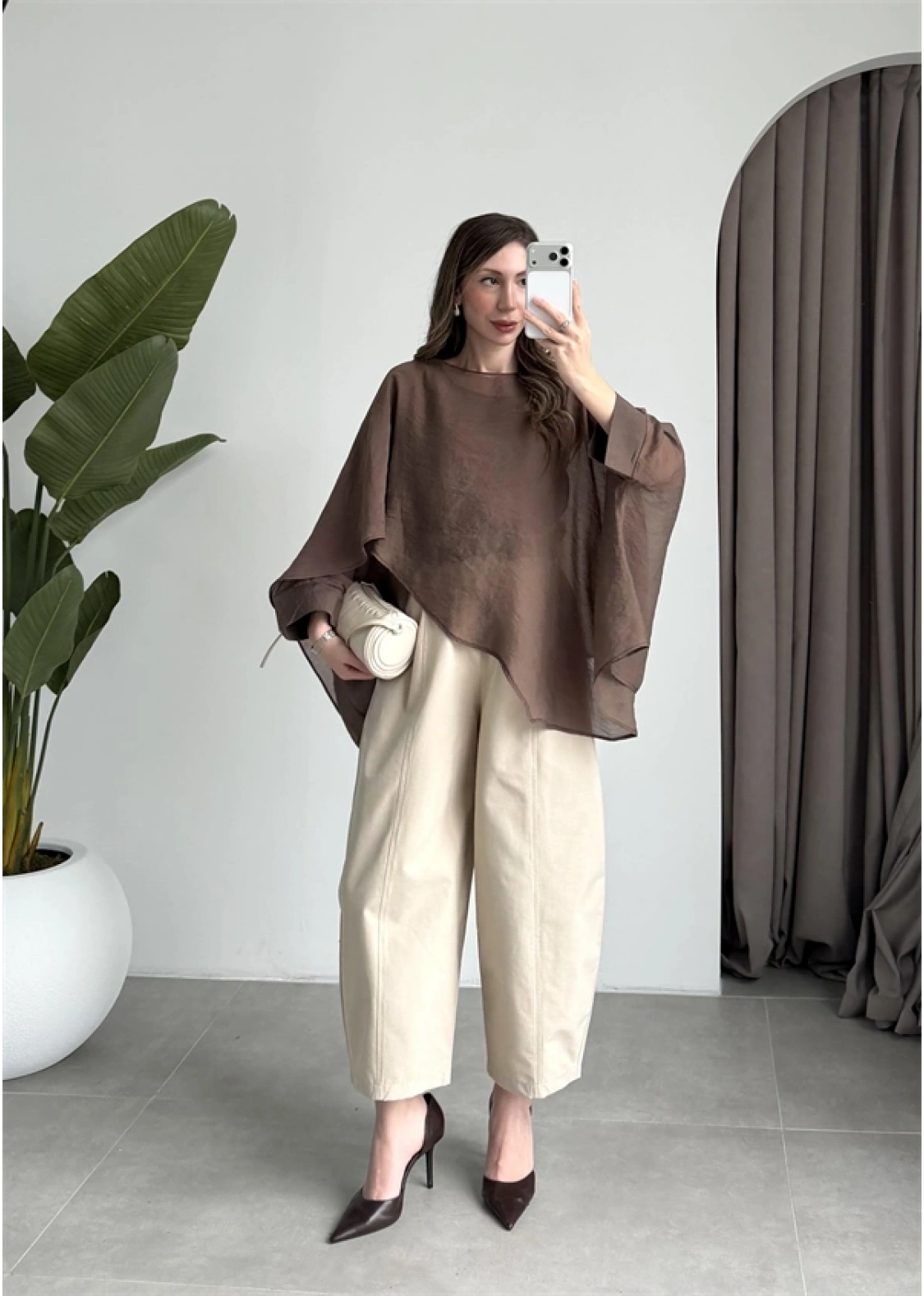 Uçuşan Pelerin Kahve Tül Bluz