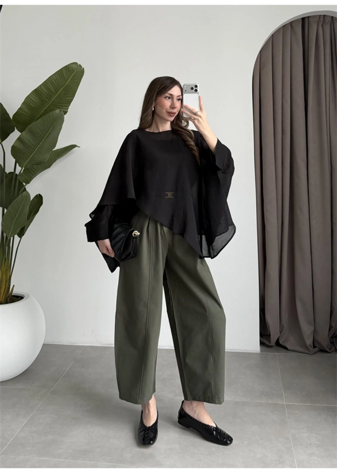 Uçuşan Pelerin Siyah Tül Bluz