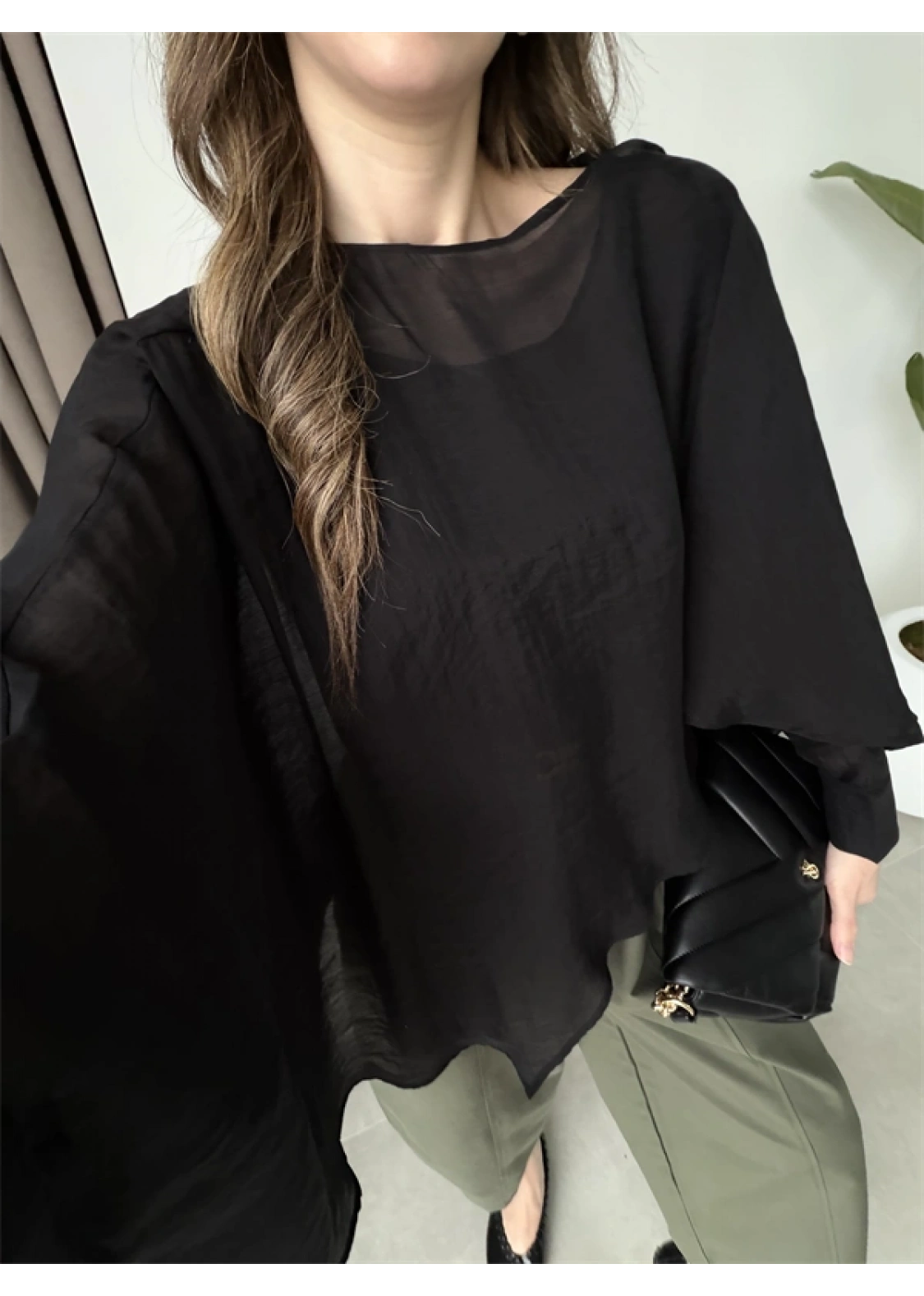 Uçuşan Pelerin Siyah Tül Bluz
