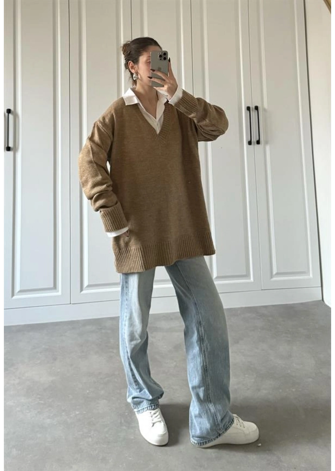 V Yaka Oversize Camel Triko Kazak