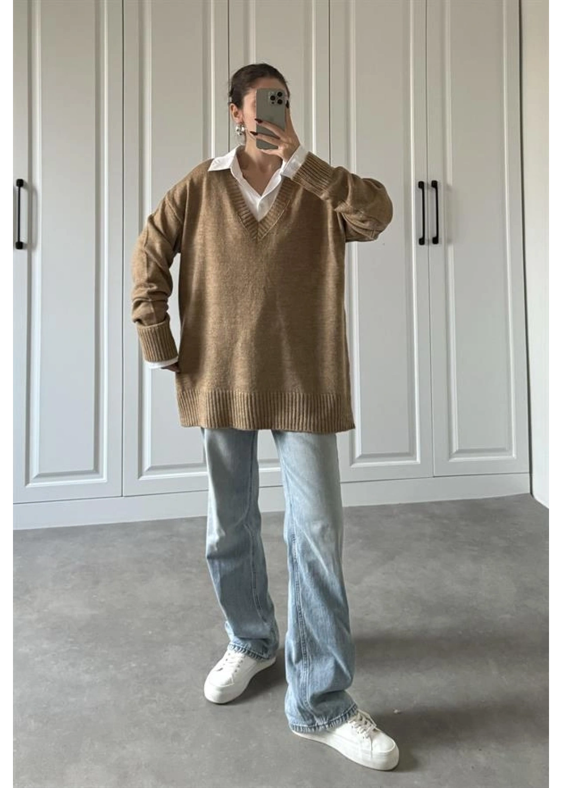 V Yaka Oversize Camel Triko Kazak