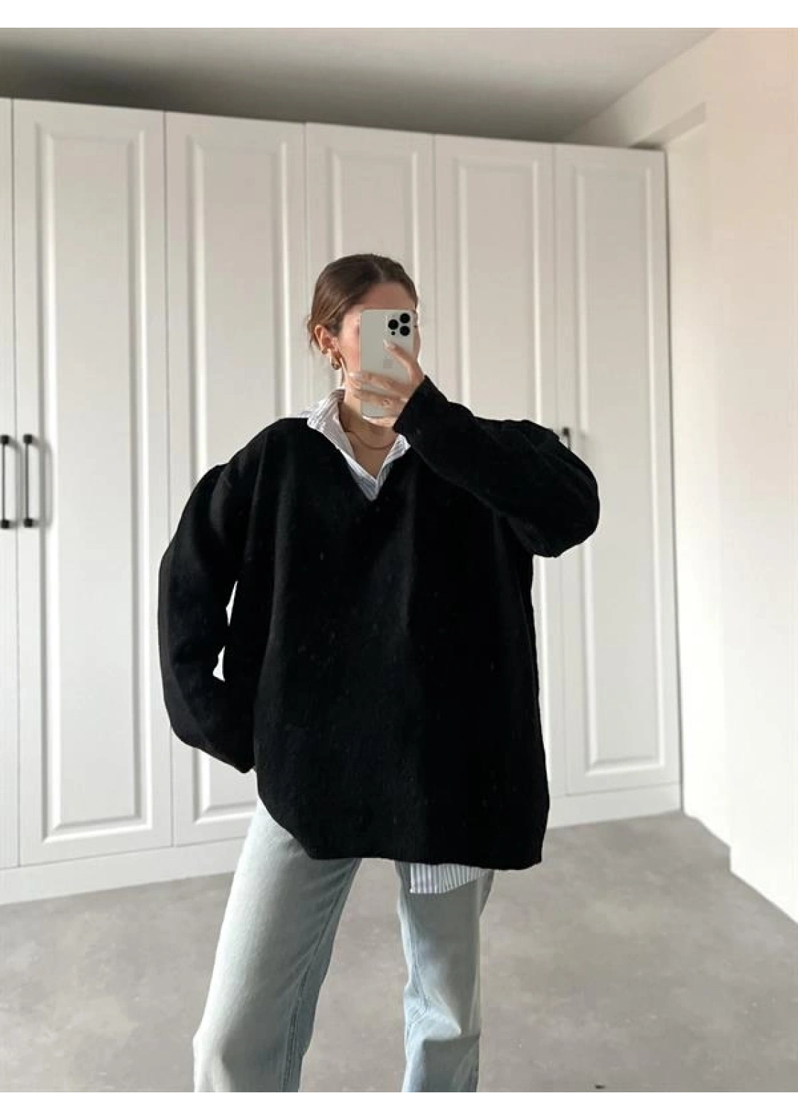 V Yaka Oversize Siyah Basic Kazak