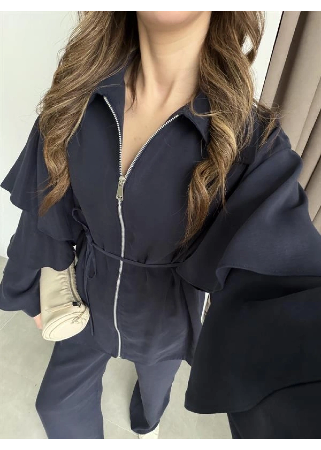 Volan Kol Detaylı Lacivert Takım