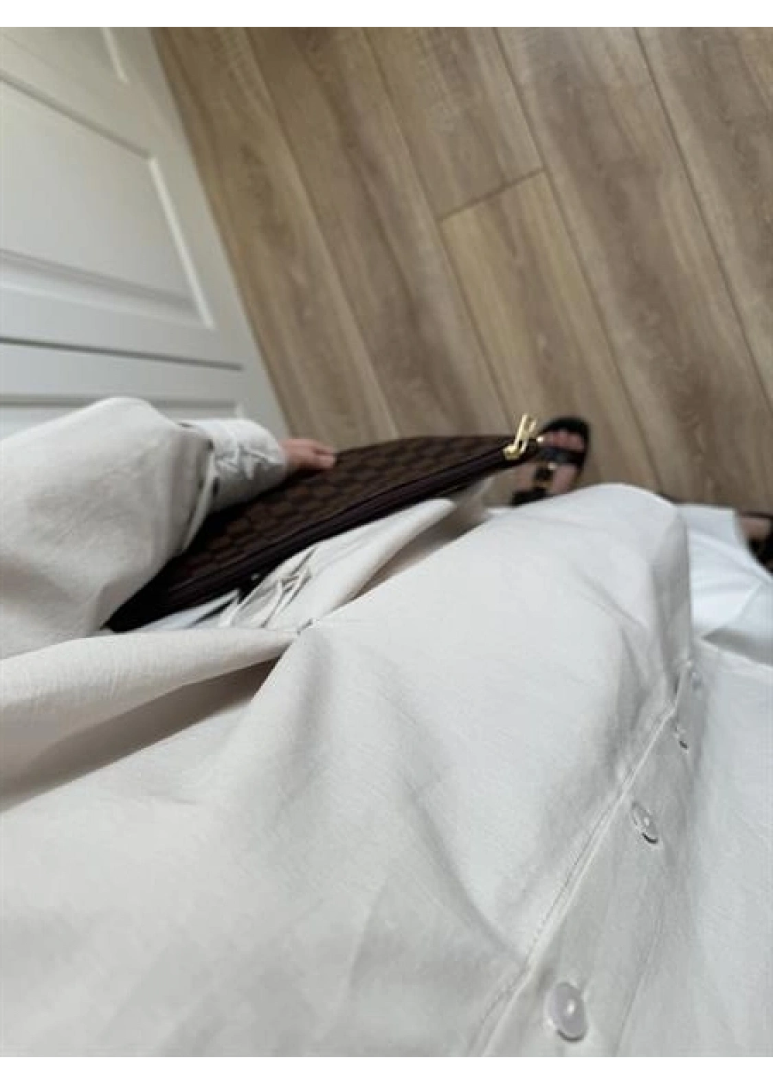 Yandan Bağlamalı Bej Poplin Gömlek