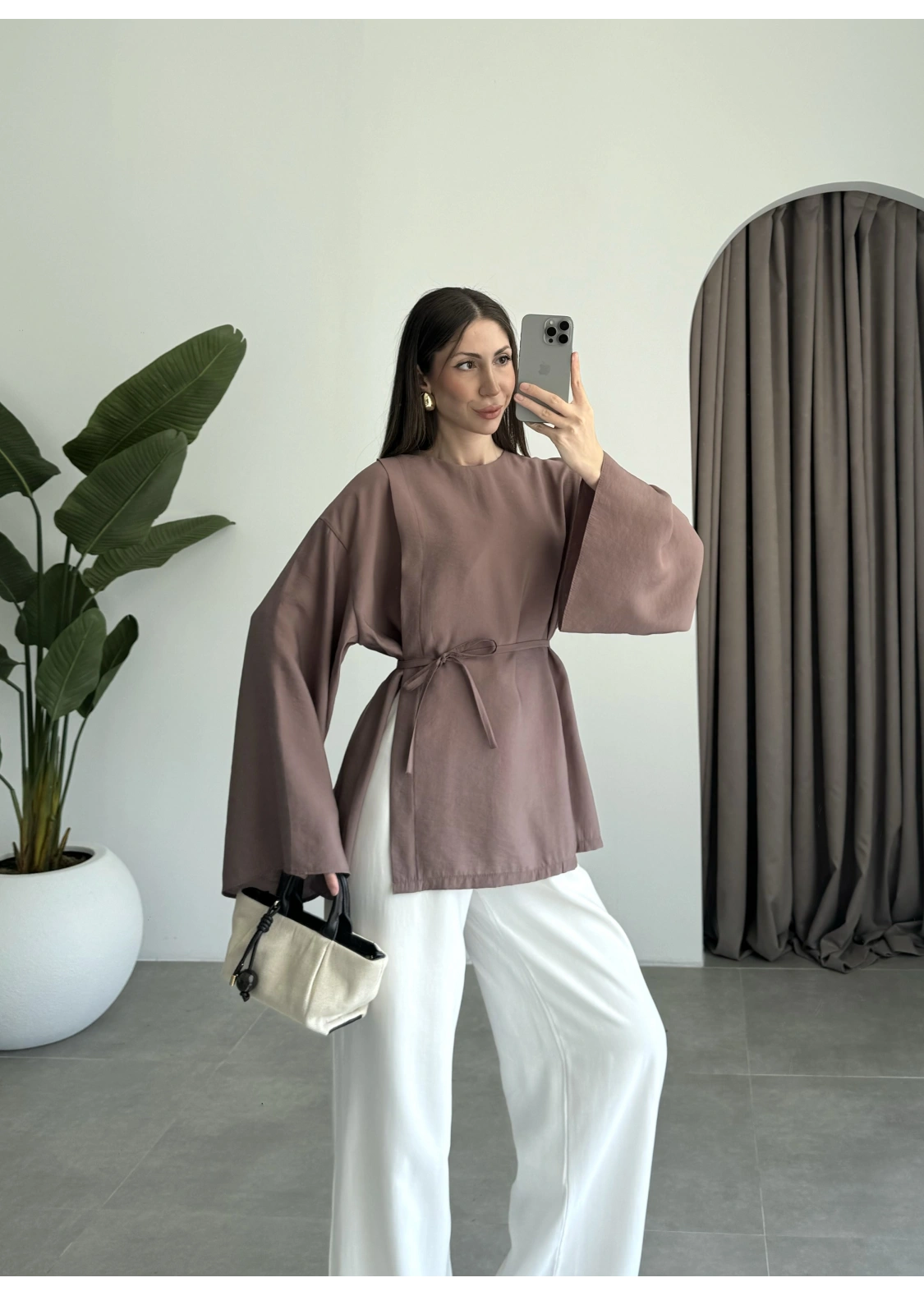 Yırtmaçlı Kuşaklı Tensel Cappuccino Tunik